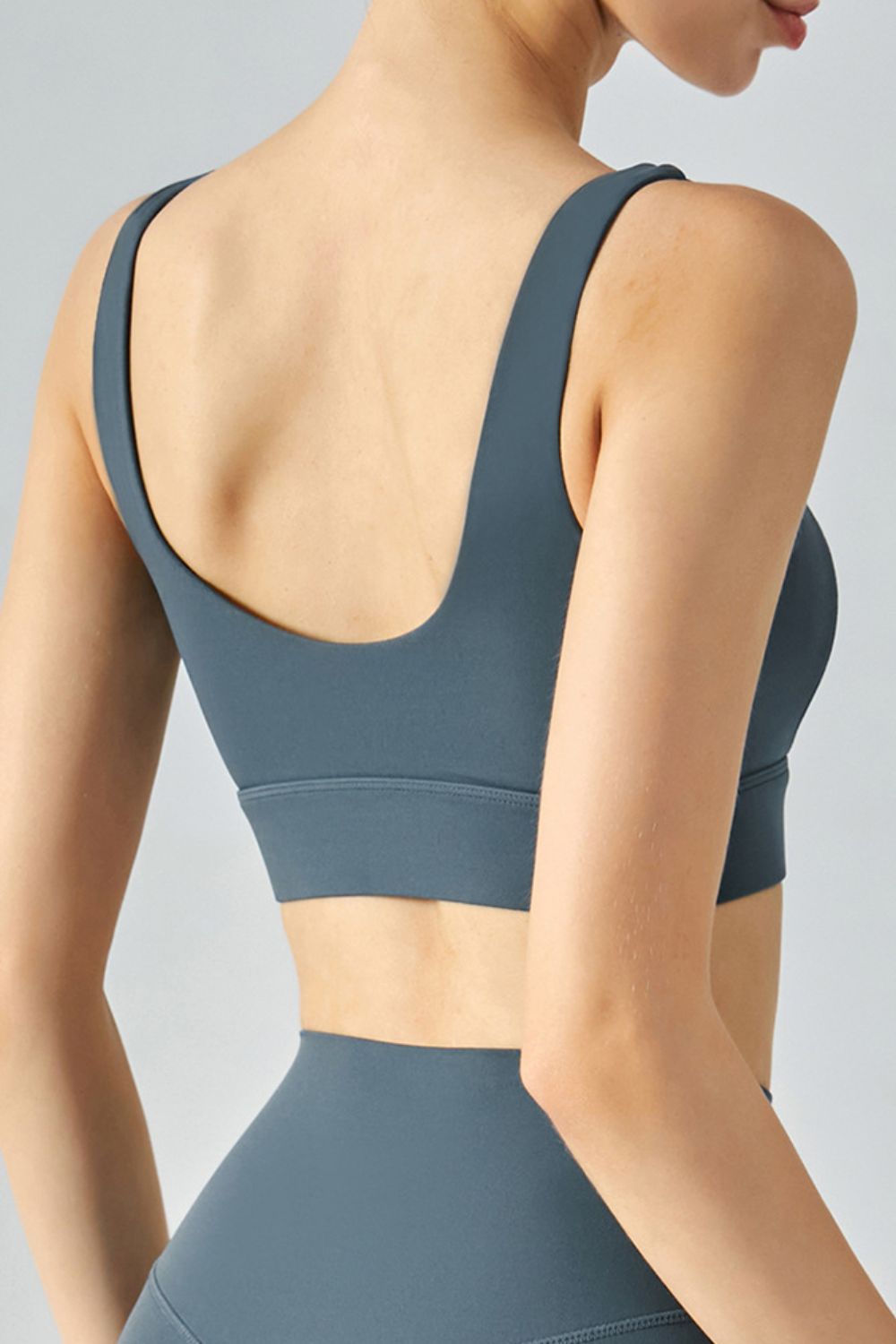 Breathable Zip-Up Sports Bra Sports bra
